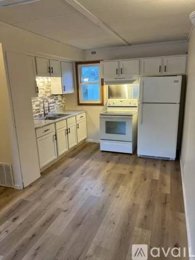 Main picture of 207 S Main St