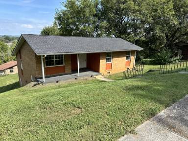 Main picture of 1817 Rosedale Ave