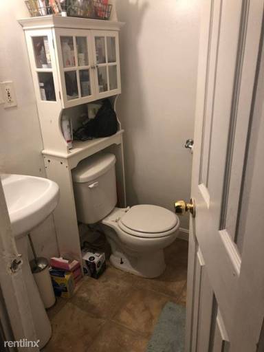 Main picture of 888 Huntington Ave
