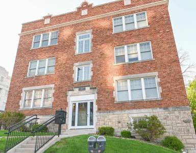 Main picture of 315 Washington Street - 302