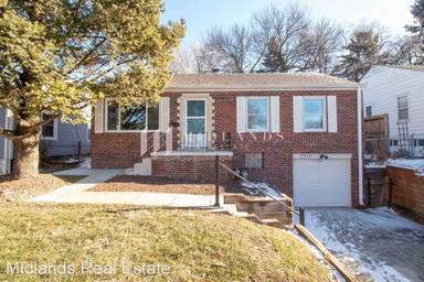 Main picture of 2513 N 69th St