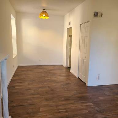 Main picture of Newstead and McPherson Apartments