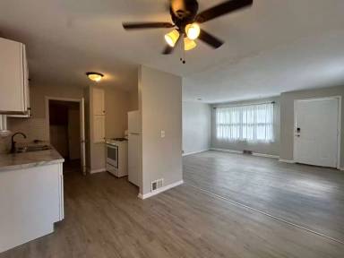 Main picture of 8363 Edgewood Rd