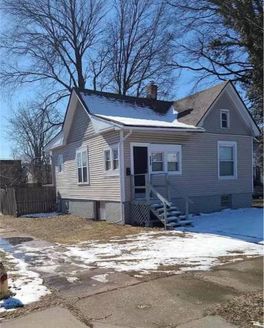 Main picture of 2444 Edwards St