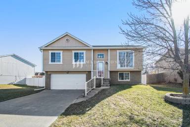 Main picture of 803 Fenwick St