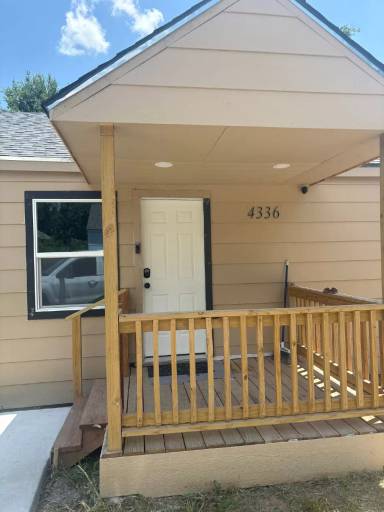 Main picture of 4336 E Boston Dr