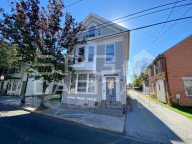 Main picture of 62 W North St, Carlisle