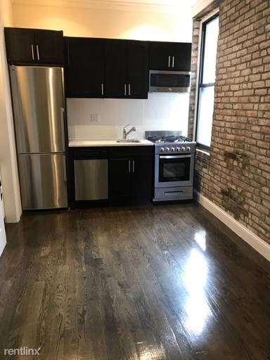 Main picture of 400 E 74th St