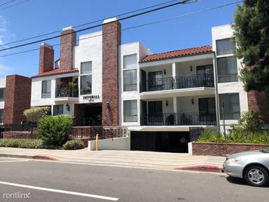 Main picture of 12711 Moorpark St