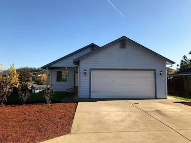 Main picture of 242 Umpqua View Dr