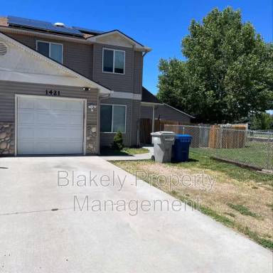 Main picture of 1421 W Orchard Ave