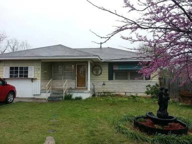 Main picture of 614 N. G Street - 1