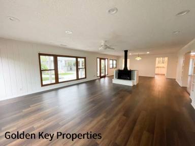 Main picture of 2498 Majella Rd