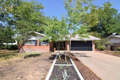 Main picture of 1303 Flynn St