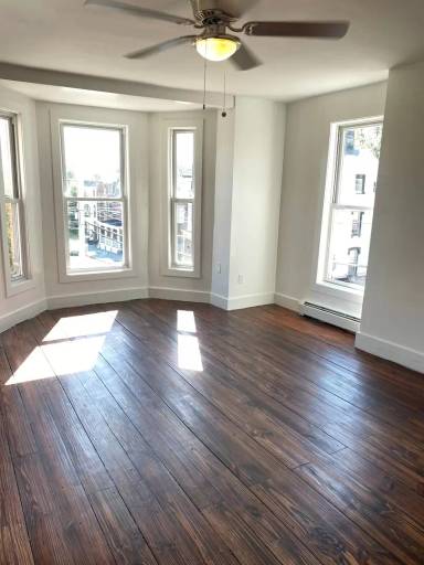 Main picture of 16 Farrington St