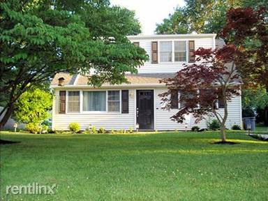 Main picture of 5 Scarsdale Pl