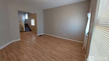 Main picture of 1058 W 31st St