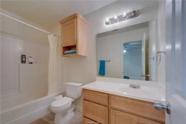 Main picture of 3800-30 Oldenburg Ln