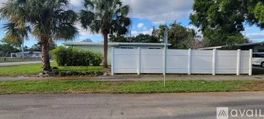 Main picture of 3391 SW 21st St