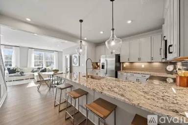Main picture of 801 Birchwood Hill Pl