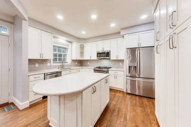 Main picture of 8017 Rising Ridge Rd