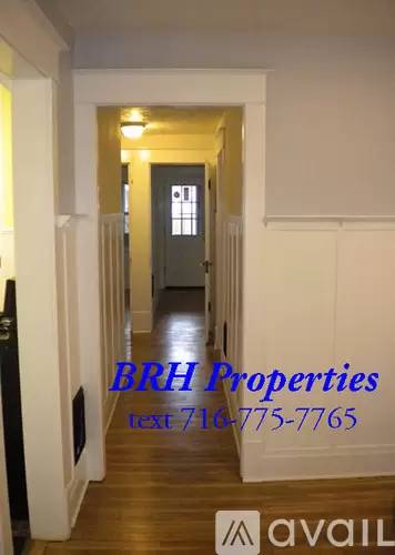 Main picture of 100 Somerton Ave