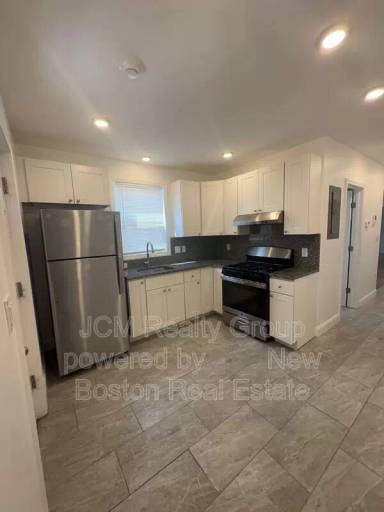 Main picture of 217 Washington St