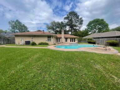 Main picture of 7416 Camelback Dr