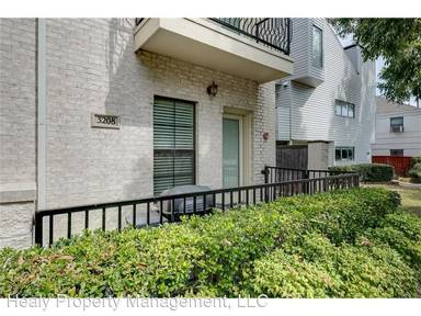 Main picture of 3208 Daniel Ave