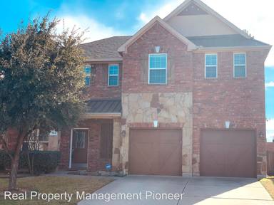 Main picture of 504 Port Royale Way