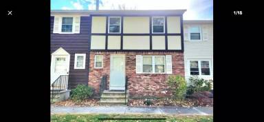 Main picture of 84 E Gate Ln