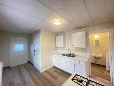 Main picture of 343 Hanover St