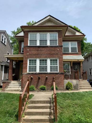 Main picture of 168 Clinton St