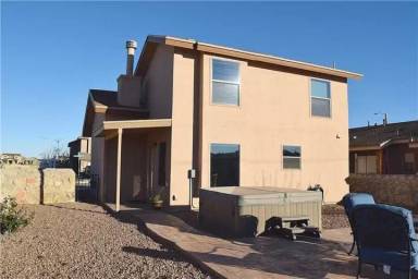 Main picture of 4653 Adan Fuentes St