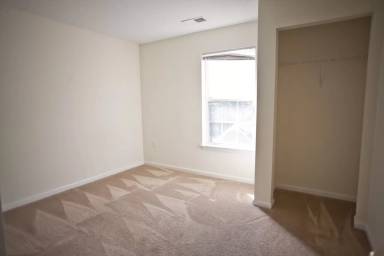 Main picture of 110 S Roberson St