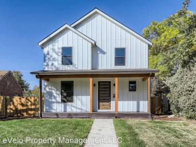 Main picture of 2865 Holly St
