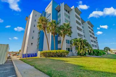 Main picture of 500 Treasure Island Cswy