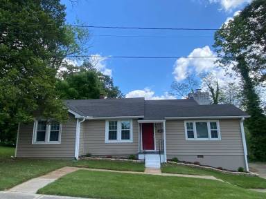 Main picture of 302 Spring St