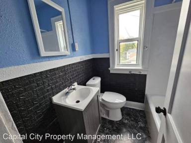 Main picture of 820 E Converse Ave