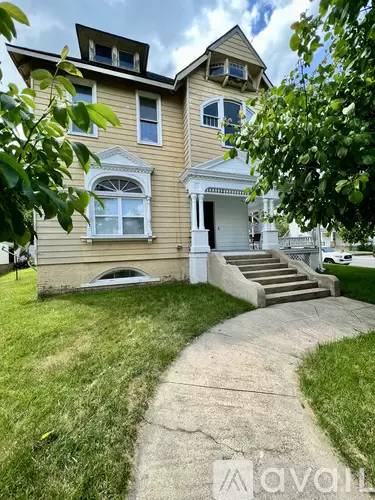 Main picture of 312 N 3rd St