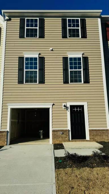 Main picture of 1214 Helms St