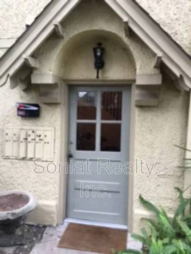 Main picture of 7 Allard Blvd