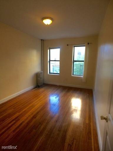 Main picture of 24 Thayer St