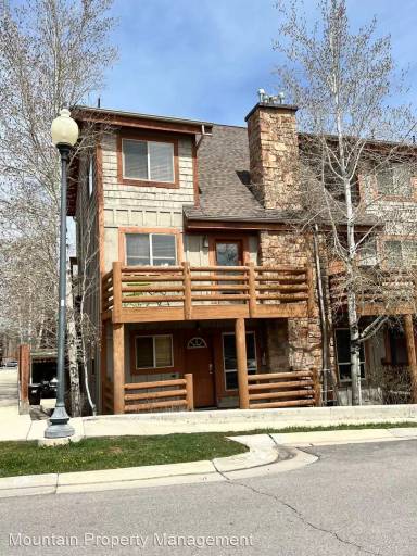 Main picture of 5441 Bobsled Blvd