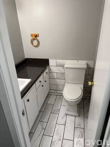 Main picture of 5612 Clarke Address