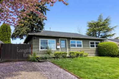 Main picture of 9003 N Curtis Ave