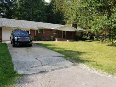 Main picture of 202 Dixon Ave