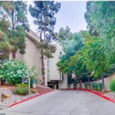 Main picture of The Bluffs at Fashion Valley