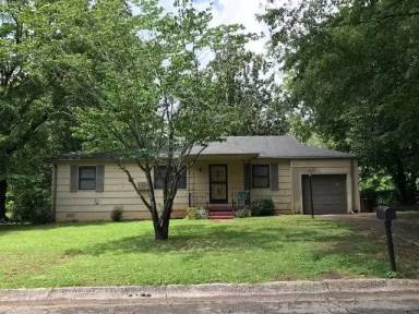 Main picture of 408 Dalton Dr