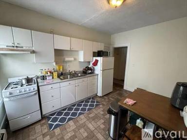 Main picture of 6 Forest St